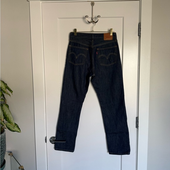 Levi's Women’s 501 Deep Indigo Straight Jeans - Picture 2 of 7